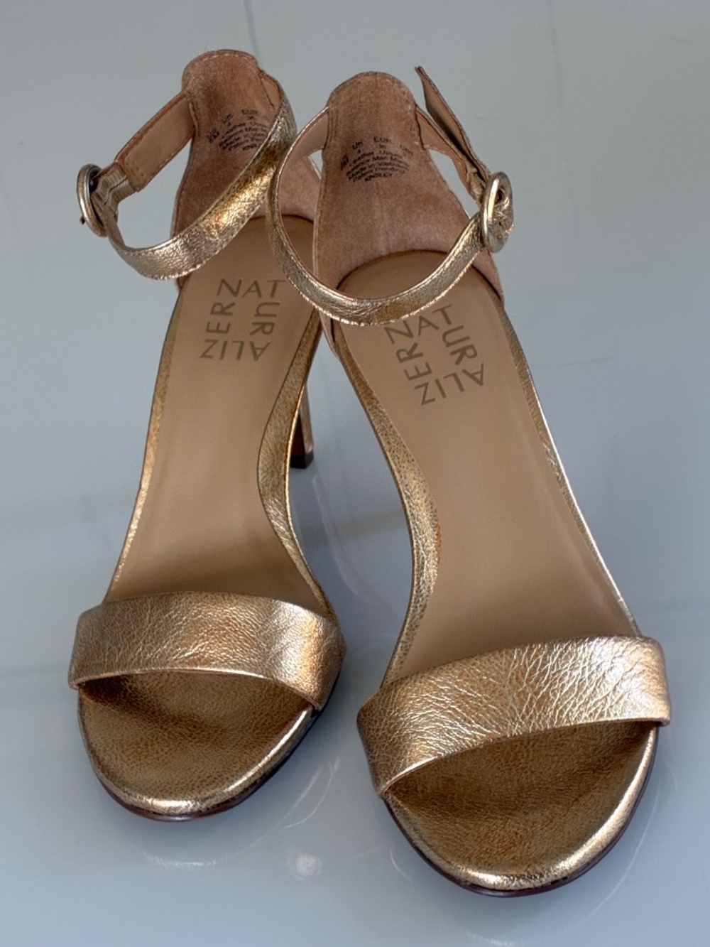 Naturalizer Brand New Gold Metallic Strappy Mid Heels Size 6M